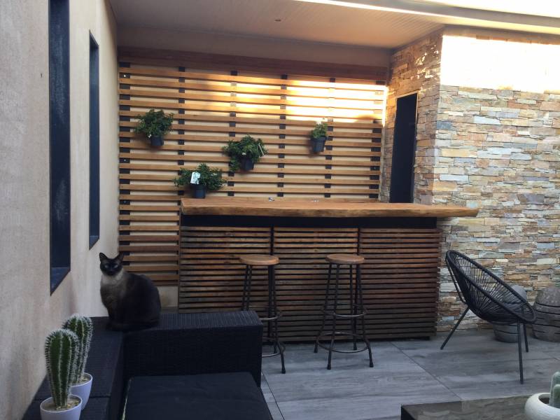 Carrelage dalle sur plot imitation parquet pour terrasse à Vitrolles